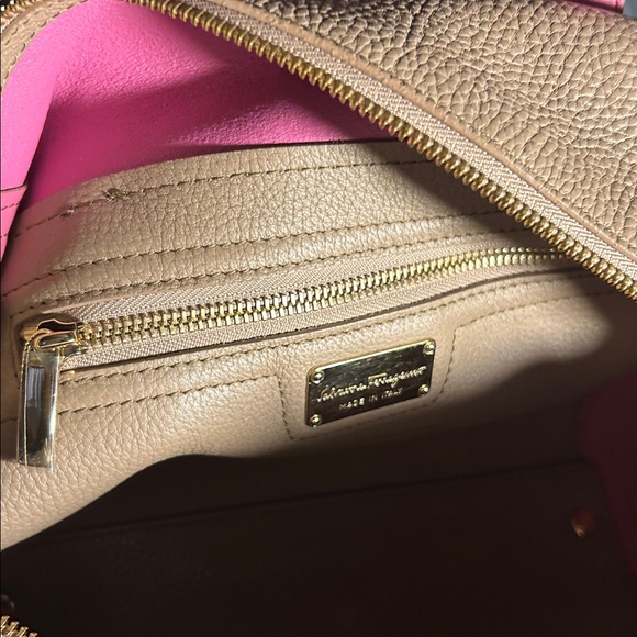 Salvatore Ferragamo Handbag - Picture 12 of 12